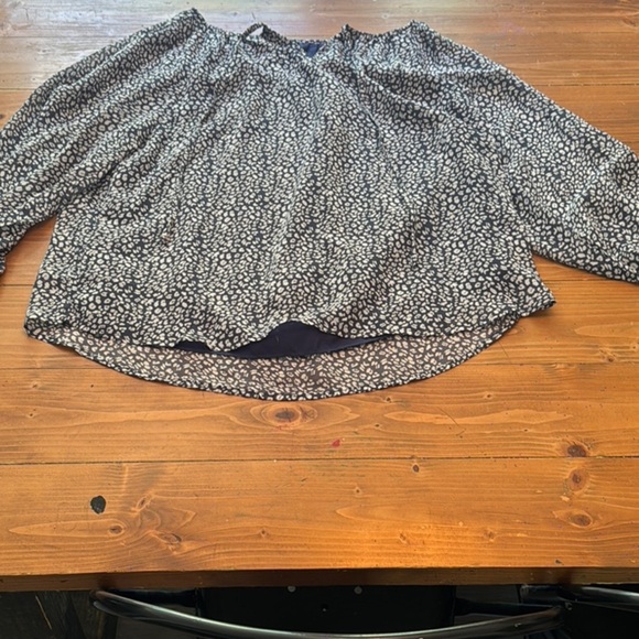 Women’s leopard print blue and white blouse xl - Picture 1 of 14